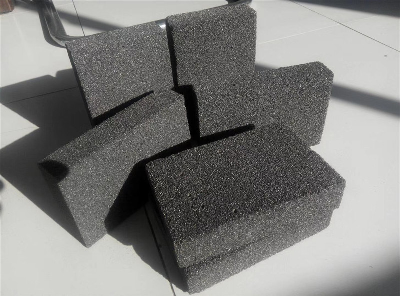 泡沫玻璃(lí)闆